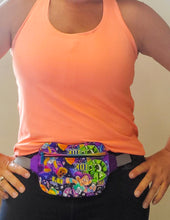 Load image into Gallery viewer, Run to the Castle - Marathon - Hip Hugger Running Belt