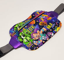 Load image into Gallery viewer, Run to the Castle - Marathon  - Hip Hugger Running Belt
